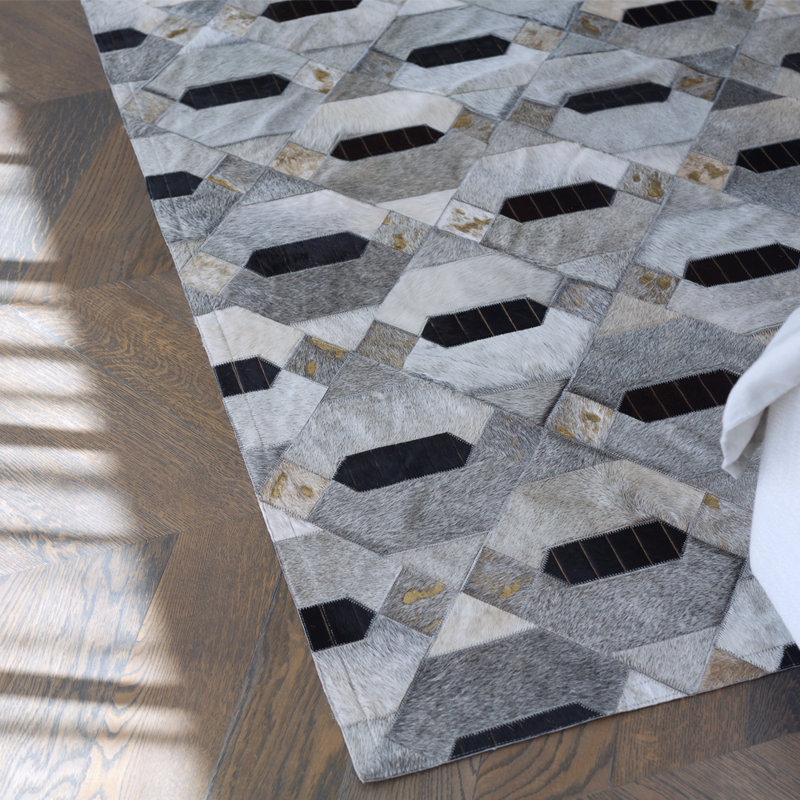 Gris peau de vache géométrique/noir/Tapis décoratif doré, Rectangle 5 pi 7 po x 7 pi 10 po