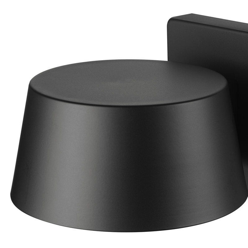 Alassane Wall Light
