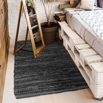 Kubiak Solid Colour Area Rug