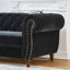 Canapé 2 places en velours noir 170 cm (67 po) avec accoudoirs arrondis et clous décoratifs, style européen pour salon, assise mi-ferme, garnissage en mousse haute densité, structure en pin massif, accoudoirs arrondis, noir, bois