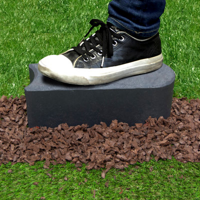 30cm H x 10cm W Composite Lawn Edging
