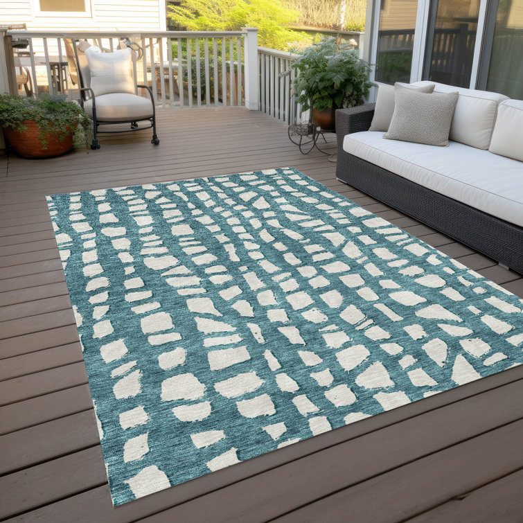 Lamanna Washable Striped Indoor / Outdoor Rug