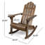 Détendez-vous dans la cour avec cette chaise berçante en bois avec un look classique