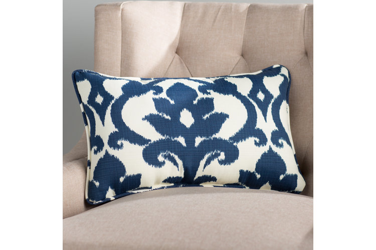Top Damask Throw Pillows