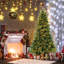 Arbre de Noël vert avec lumières-1575742211