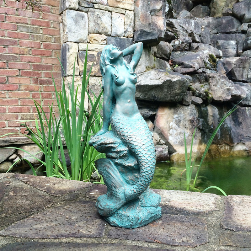 Statue de sirène sur la côte, H 20 po x l 8 po x P 9 po, Bronze patiné