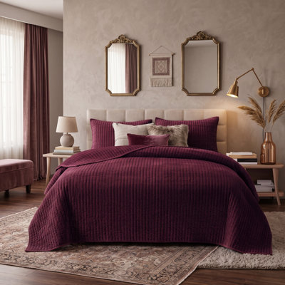 Wonderful Velvet 3-piece reversible quilt set
