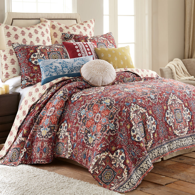 Khotan Red Twin Quilt Set