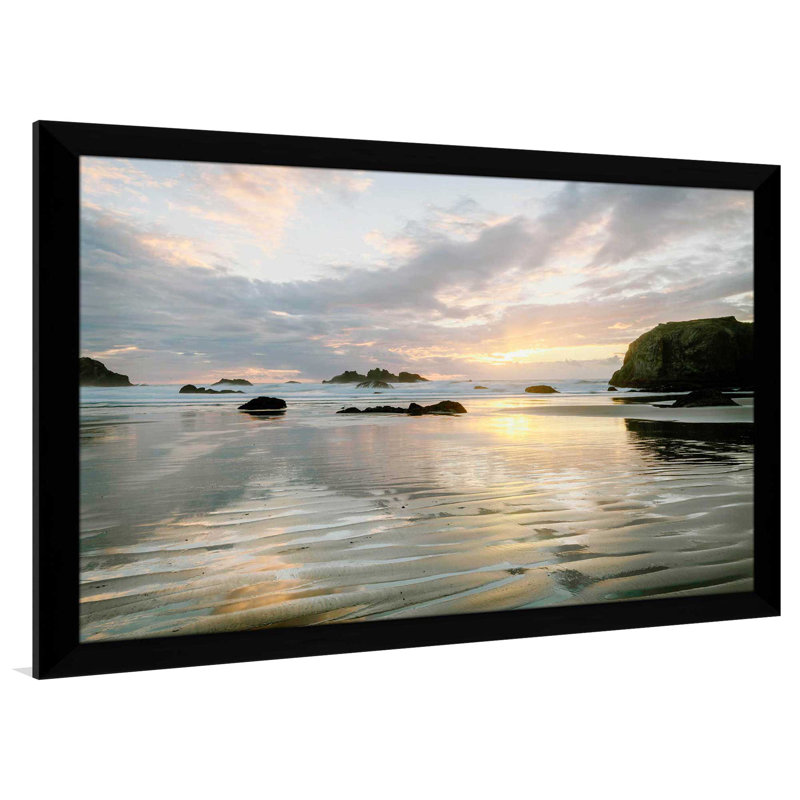 «Pacific Cove», reproduction de photo, H 33,5 po x l 49,5 po x P 1 po, Cadre noir