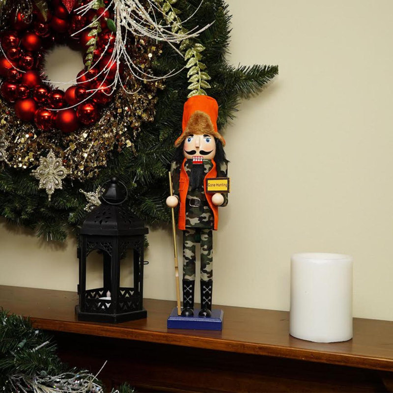 Casse-noisette de Noël 15 po «Gone Hunting» orange et vert camouflage