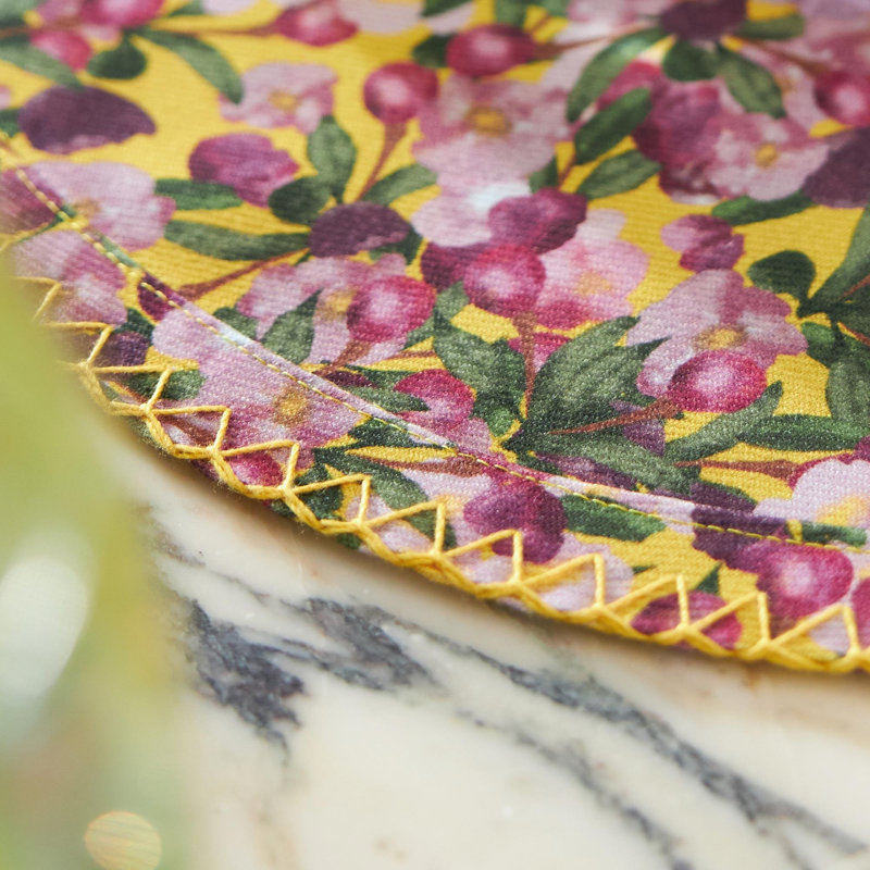 6 Round Placemats Romance is Dead, Yellow