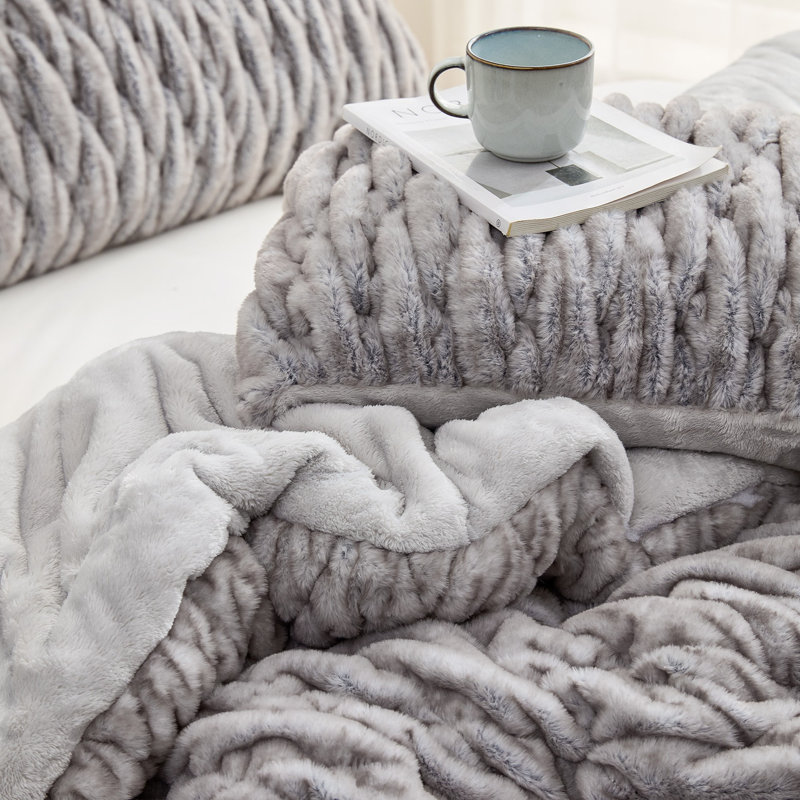 Wrinkle Rolls Chunky Bunny - Coma Inducer Oversized Comforter Set, Twin XL Comforter + 1 Standard Sham, Brown