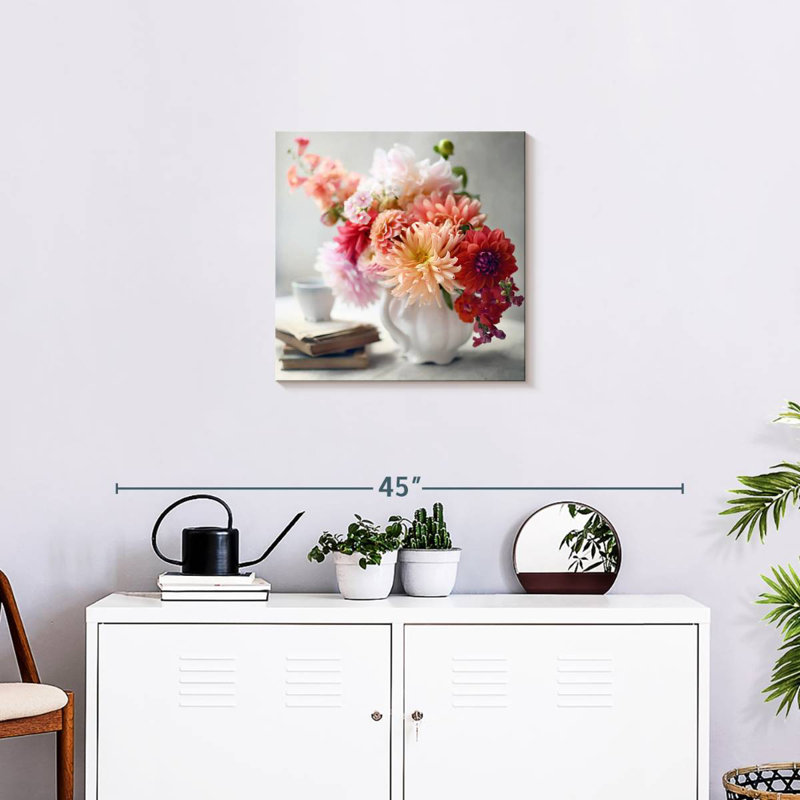 Harnek Afternoon Tea Floral, 20" H x 20" W
