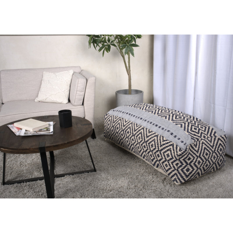 Repose-pieds rectangulaire - Genévrier blanc et bleu, coussin de sol, capacité de poids de 200 lb, élément décoratif, 42 po x 24 po x 19 po, nettoyage des taches, rembourré ou 42 po x 24 po x 19 po