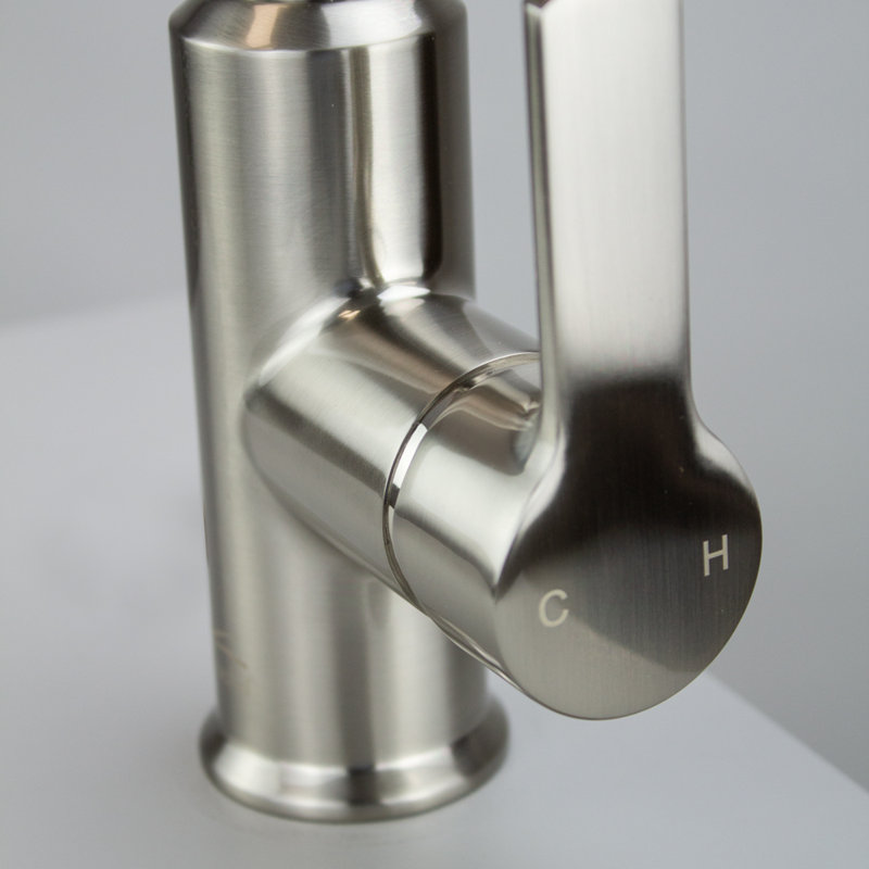 Robinet de cuisine à poignée simple pull out Sloane, Acier inoxydable de luxe