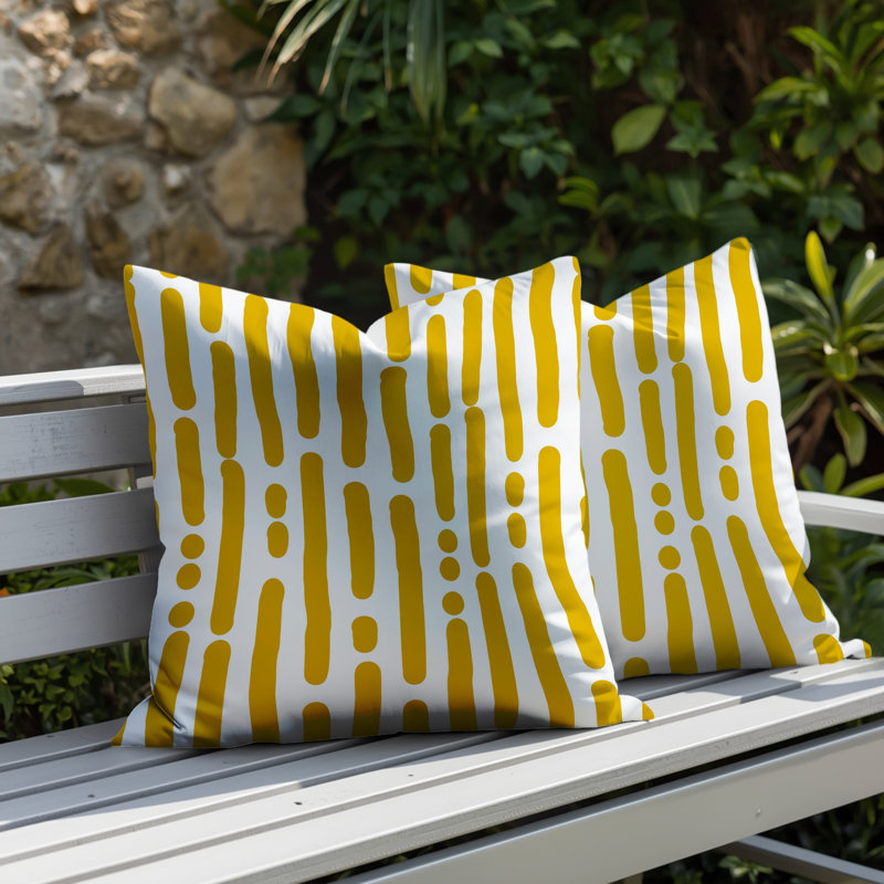 Oreiller réversible intérieur / extérieur Adora, 16 x 16, Jaune