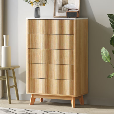  Commode à 5 tiroirs de 31,4 po, panneau de tiroirs cannelé avec plateau en faux marbre, pour chambre à coucher, salon, couloir