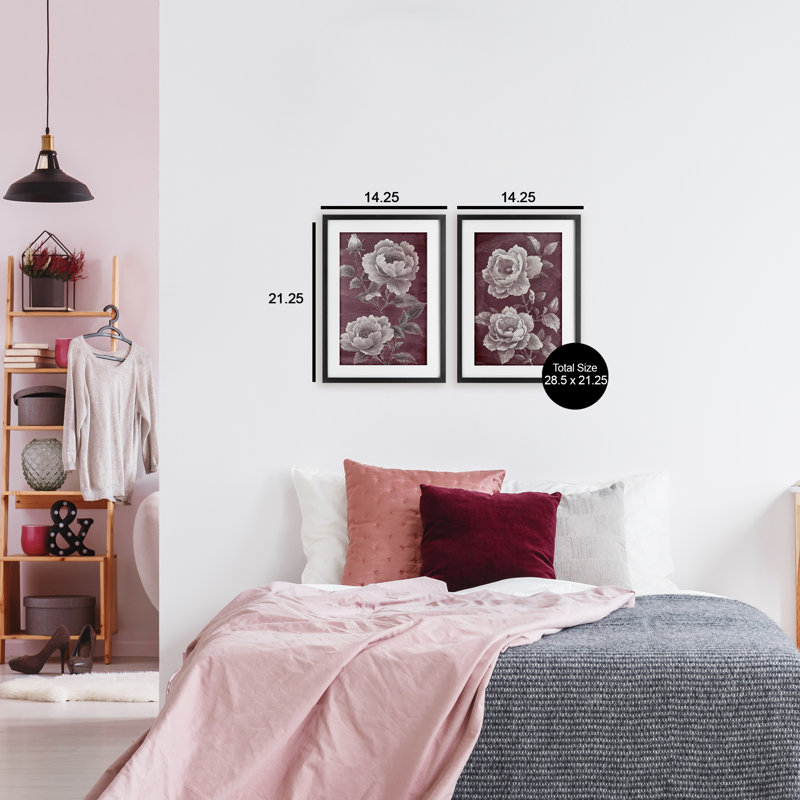 Ensemble de 2 impressions encadrées sous verre bourgogne et fleurs de chambre, design par Annabelle Hall, H 20 po x l 14 po