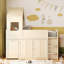 Lit mezzanine simple beige avec bureau coulissant, tiroirs de rangement et armoires fermées pour petites chambres