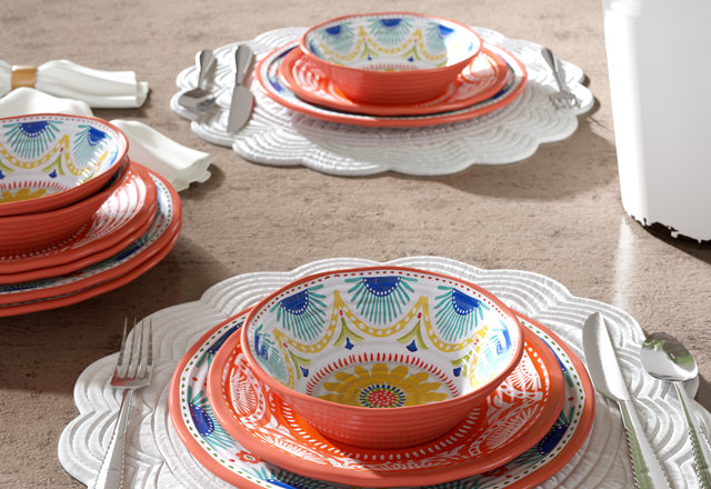 For You: Colorful Dinnerware Sets