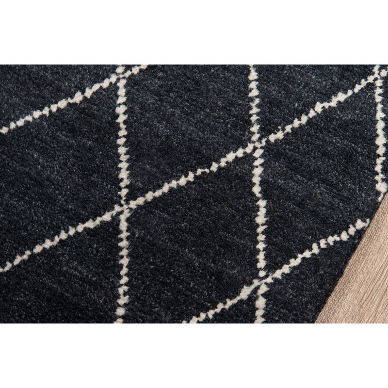 Atlas Wool Geometric Area Rug in Charcoal, Rectangle 3'6" x 5'6"