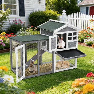 Cage à lapins en bois 48 po pour petits animaux, 2 portes verrouillables pour animaux avec maisonnette résistante aux intempéries et cour ouverte, nichoir à lapins extérieur avec clôture grillagée et plateau de nettoyage