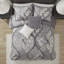 Ensemble d'édredon gris élégant avec motif damassé brodé