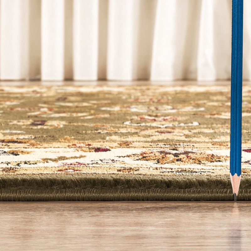 10 pi. 6 po Tapis en polypropylène X 14 au look traditionnel et intemporel
