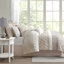 Ensemble luxueux d'édredon 8 pièces pour une chambre à coucher confortable et élégante.-106857101-106857102