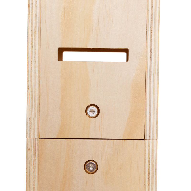 Arbre à chat à plancher réglable pour chats d'intérieur. Multi-niveaux verticaux. Fabriqué en panneau de pin multicouches. Équipé de tablettes et d'un tapis de flanelle. Encourage l'exercice des chats. Pas de perçage