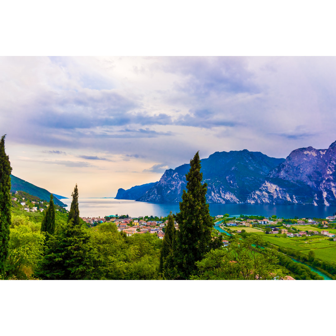 Bergsee Lago Di Garda von Ewastudio - Druck