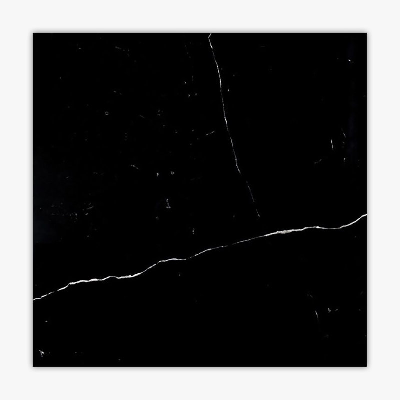 Carreau de marbre et de sol aspect pierre 18 po x 18 po Nero Marquina