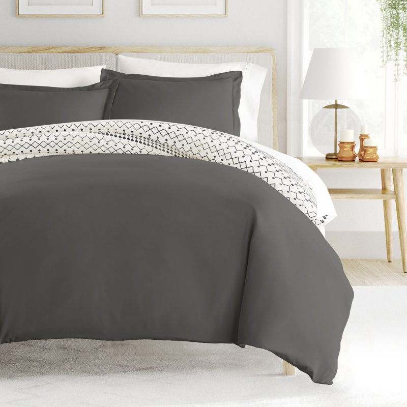 Gray and White Reversible Etched Gate Twin Duvet Cover Set