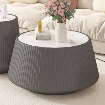 Table basse moderne en cuir fritté clair avec dessus en pierre pour meuble de salon (chaque plateau possède un motif gris unique)