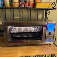 TOB-260N1-K4 Cuisinart Chefs Convection Toaster Oven with 4 Piece Non Stick  Bakeware Set