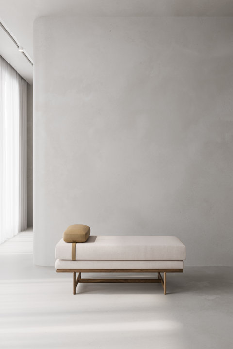 Benches / Ottomans