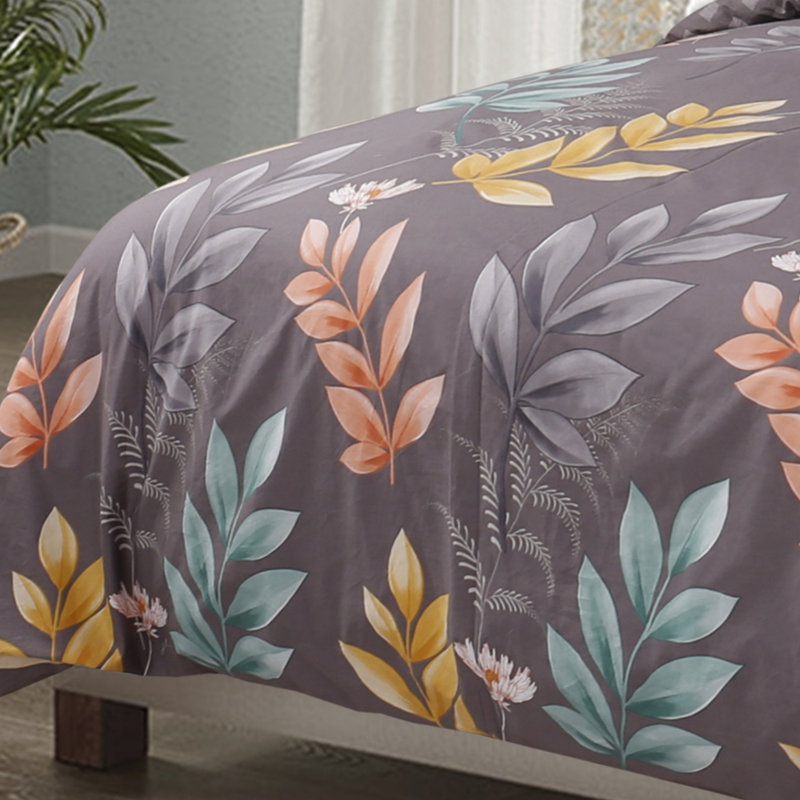Delanda Cotton Floral Duvet Cover, Queen Duvet Cover + 3 Additional Pieces