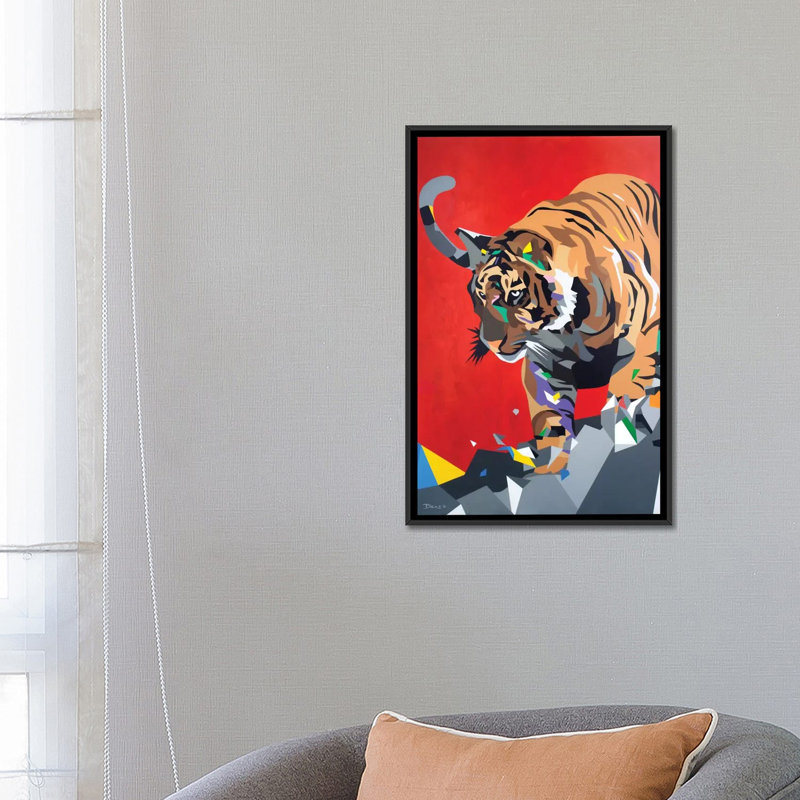 «Geo Tiger» par DAAS, reproduction d'impression sur toile, H 26 po x l 18 po x P 1,5 po, Toile encadrée noire, Pas de tapis