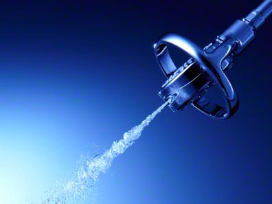 Flipside 2.5 GPM Multifunction Wall-Mount Showerhead