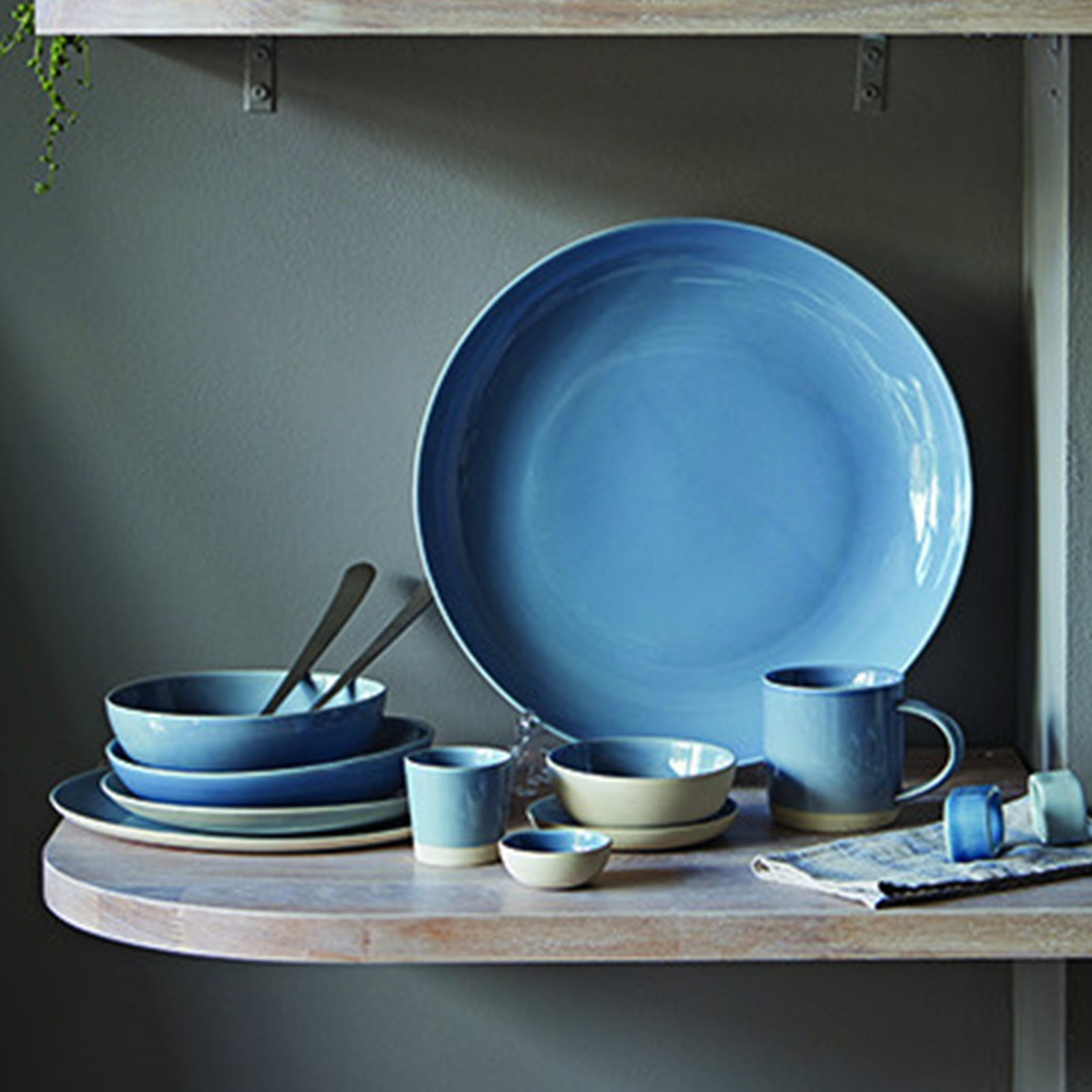 Shell Bisque Porcelain Cereal Bowl, Blue