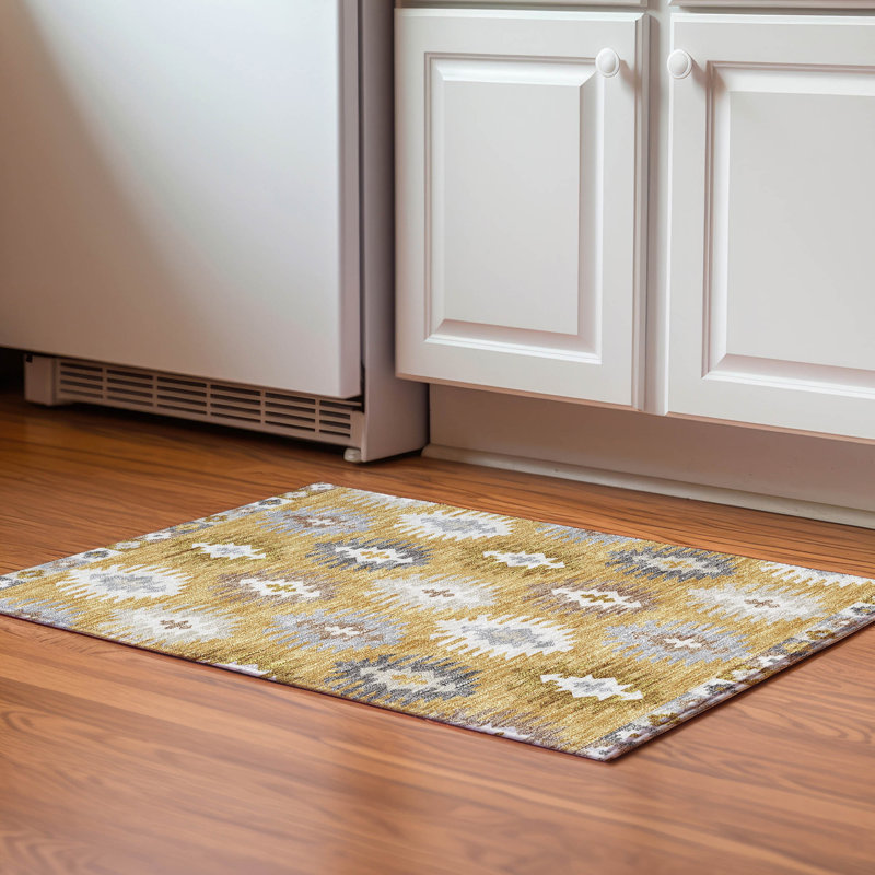 Premium Machine Washable Prisco Gold Rug, Rectangle 1'8" x 2'6"