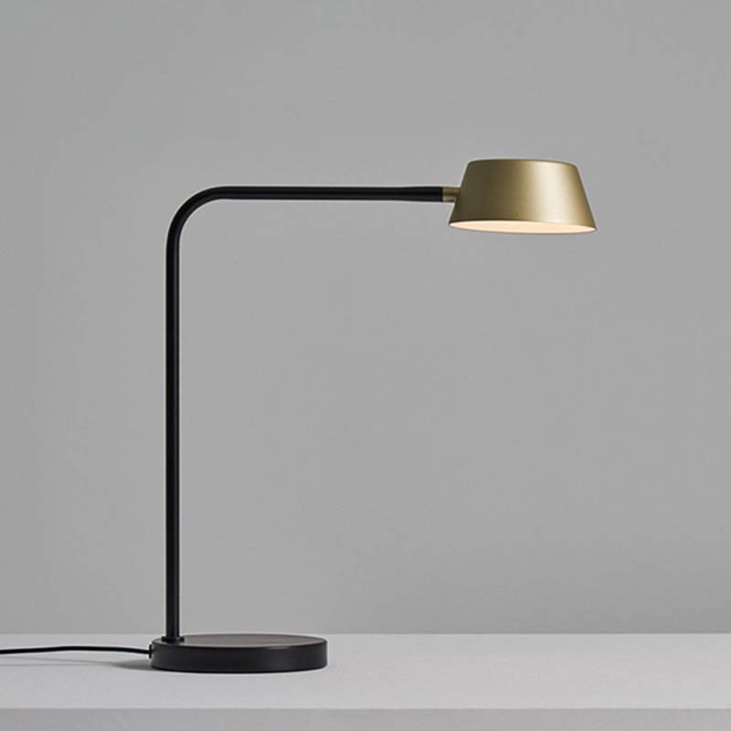 Olo Metal Desk Lamp, Gold