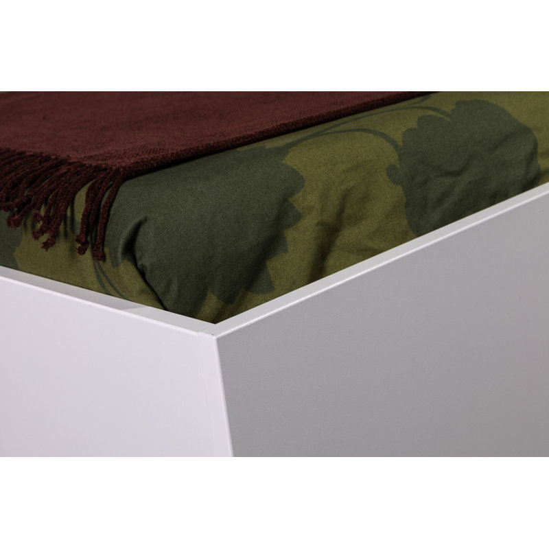 Paravia Sleigh Bed