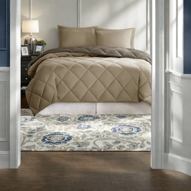 Hypoallergenic Reversible Bedding Set, Polyester Microfiber, Cozy Comfort For Bedroom