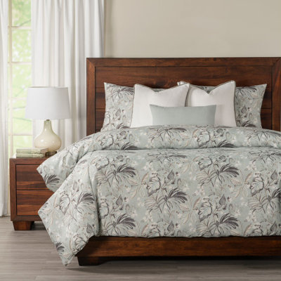 Winter Bloom Polyester Baffle Box Stitch Floral Duvet Cover & Insert