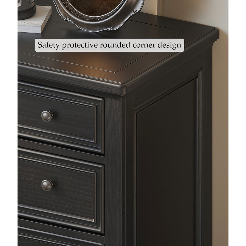 Quincaillerie vintage chic pour commode noire