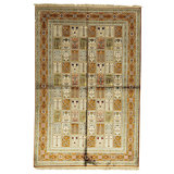 Hand Woven Oriental Area Rug
