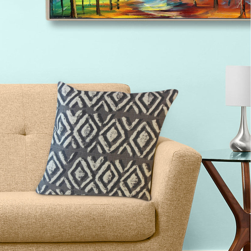 Oreiller Barbod Ikat, 18 po x 18 po, Crème / brun, Coussin décoratif