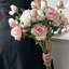 Bouquet de roses réalistes en soie 5 pièces - 3 roses artificielles pour la décoration intérieure, les mariages, les fêtes et les célébrations saisonnières-144788616