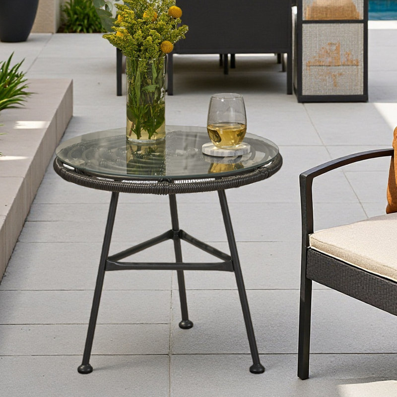 Table d'appoint en faux rotin Orlando